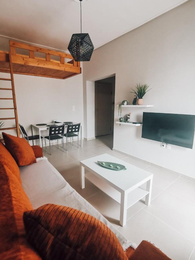 Efrosini'S By The Sea Apartment Халкис Екстериор снимка