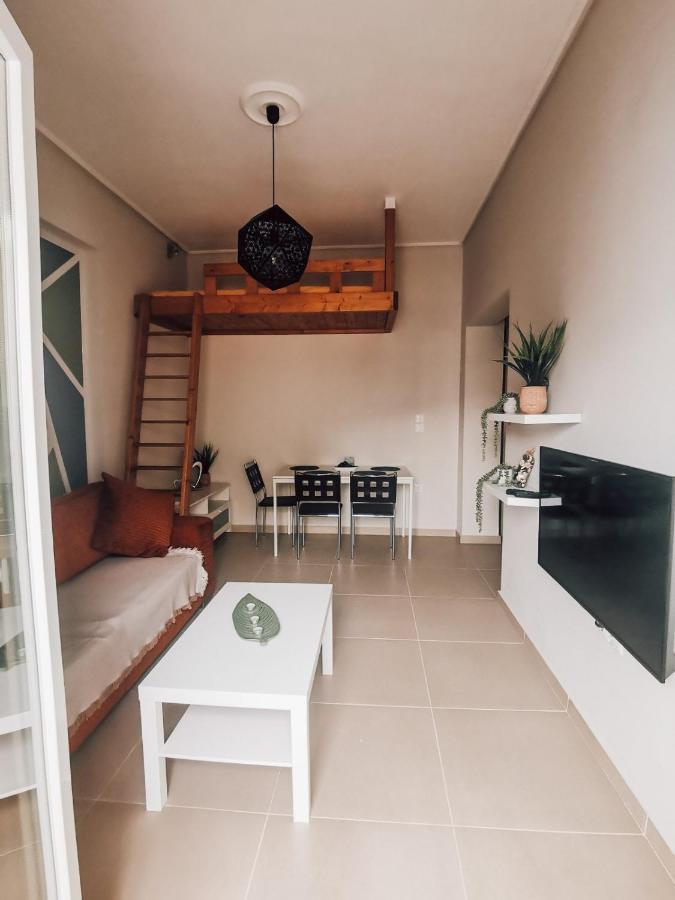 Efrosini'S By The Sea Apartment Халкис Екстериор снимка