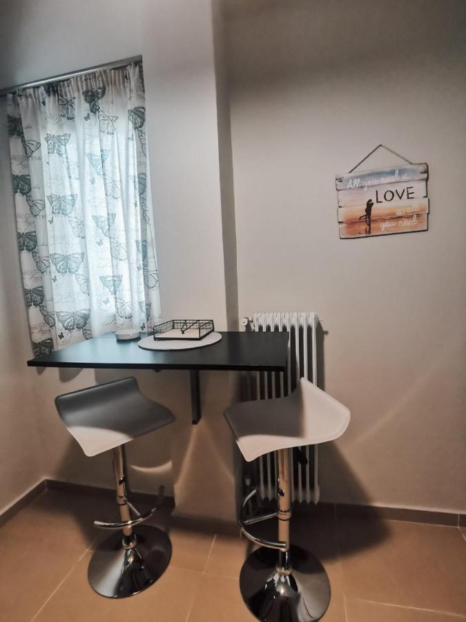 Efrosini'S By The Sea Apartment Халкис Екстериор снимка