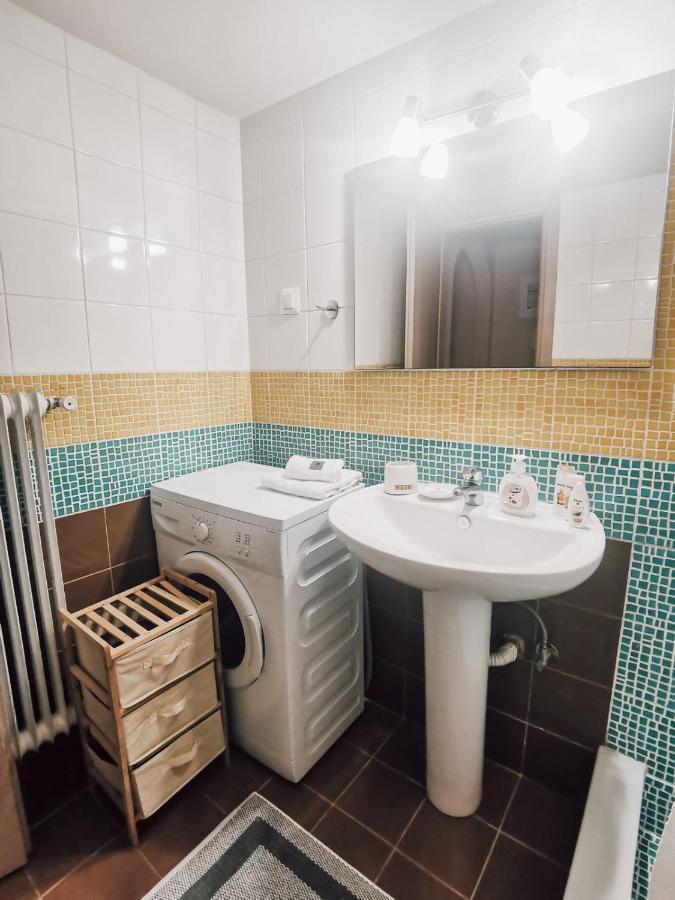 Efrosini'S By The Sea Apartment Халкис Екстериор снимка